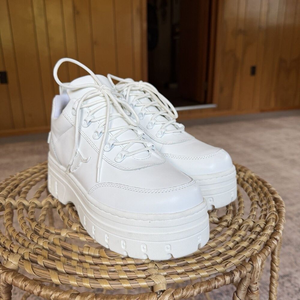Windsor Smith Chunky Platform Lace-Up Sneakers in White - Picture 4 of 16